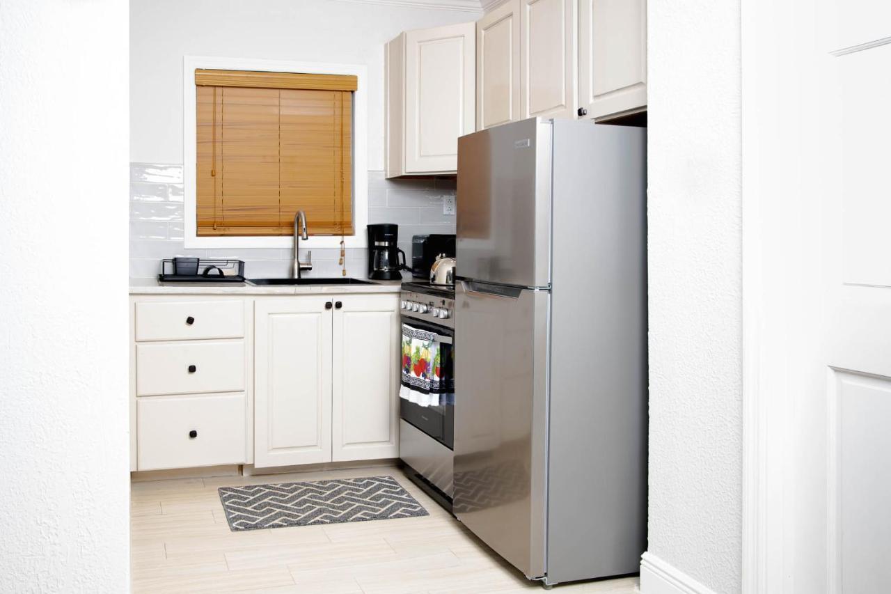 Sheer Bliss Beachview Apt #2 จอร์จทาวน์ ภายนอก รูปภาพ