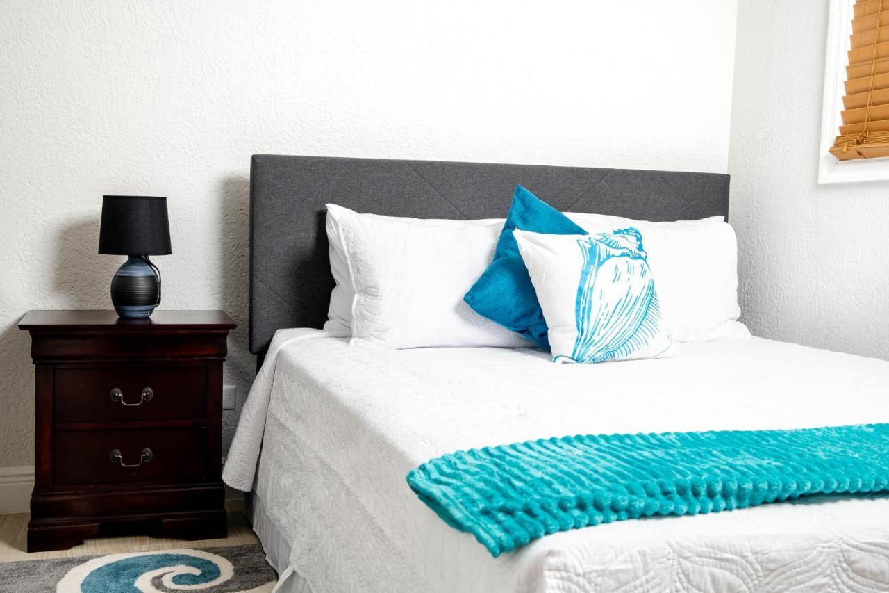Sheer Bliss Beachview Apt #2 จอร์จทาวน์ ภายนอก รูปภาพ